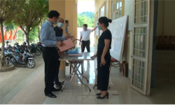 Đoàn kiểm tra của huyện kiểm tra công tác chuẩn bị bầu cử tại xã Lương Sơn, Yên Sơn và thị trấn Phố Ràng