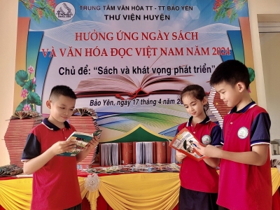 Sôi nổi ngày hội sách và văn hóa đọc tại thư viện huyện Bảo Yên