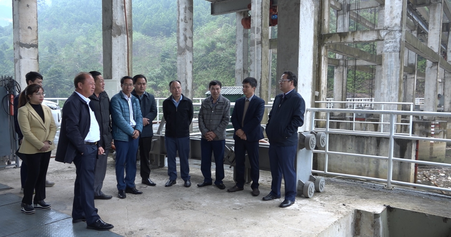 Đoàn giám sát khảo sát thực tế tại Nhà Thủy điện Bắc Cuông thuộc Công ty Cổ phần năng lượng Phúc Thái