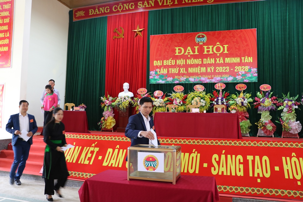Đại biểu Bầu BCH Hội Nông dân xã Minh Tân khóa XI, nhiệm kỳ 2023 2028 (2)
