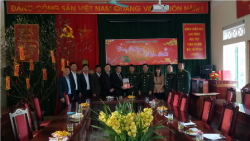 Đoàn công tác của huyện Bảo Yên thăm, chúc Tết, tặng quà cho cán bộ, chiến sĩ Đồn Biên phòng Pha Long, huyện Mường Khương