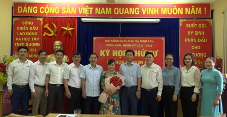 Hội đồng nhân dân xã Minh Tân, tổ chức kỳ họp thứ Tư, kỳ họp chuyên đề kiện toàn chức danh Chủ tịch UBND xã