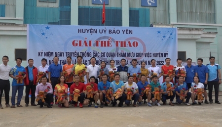 Khai mạc Giải thể thao kỷ niệm Ngày truyền thống các cơ quan tham mưu giúp việc Huyện uỷ và Ngày thành lập các tổ chức chính trị xã hội huyện Bảo Yên năm 2022
