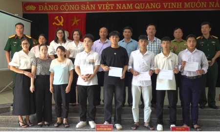 Ban tuyển sinh Quân sự huyện Bảo Yên tổ chức gặp mặt các thí sinh trúng tuyển vào các học viện, nhà trường quân đội năm 2024