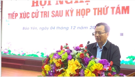 Đoàn đại biểu Quốc hội tỉnh Lào Cai tiếp xúc cử tri sau kỳ họp thứ tám tại huyện Bảo Yên