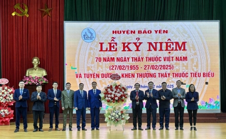 Bảo Yên Kỷ niệm 70 năm ngày Thầy thuốc Việt Nam tuyên dương, khen thưởng thầy thuốc tiêu biểu