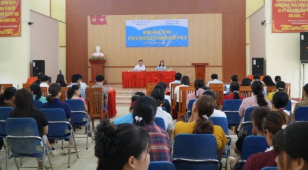 Hội nghị tiếp xúc, đối thoại về một số vấn đề xã hội liên quan đến phụ nữ và trẻ em