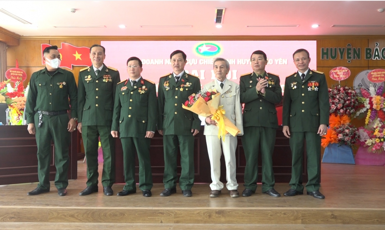 Ban chấp hành Hội doanh nhân CCB huyện Bảo Yên khóa mới ra mắt Đại hội