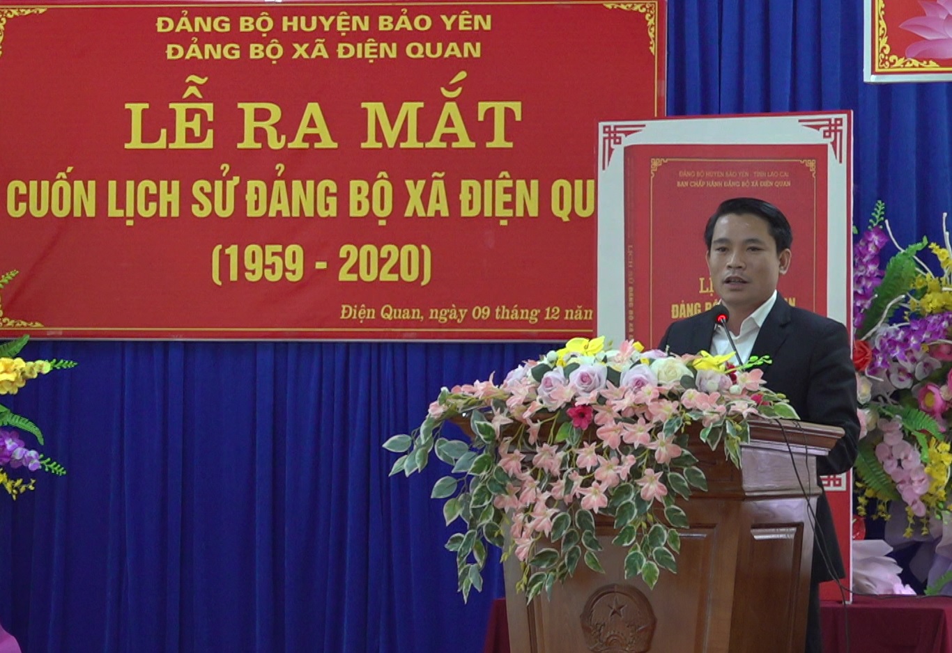 Đồng chí Nguyễn Xuân Nhẫn, Phó Bí thư Thường trực Huyện ủy phát biểu tại buổi lễ