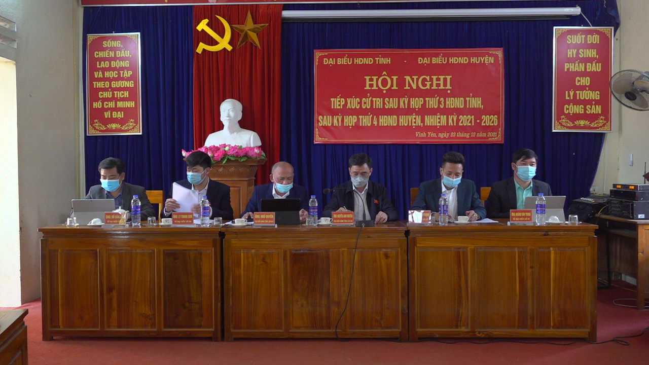 Tổ đại biểu HĐND tỉnh, huyện tiếp xúc cử tri tại xã Vĩnh Yên