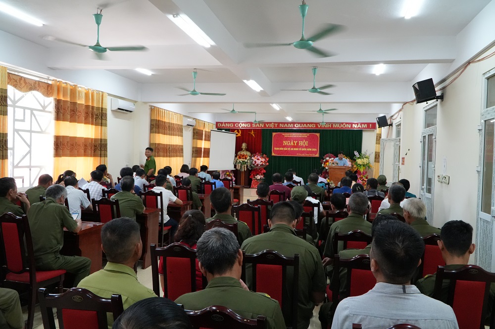 Quang cảnh ngày hội