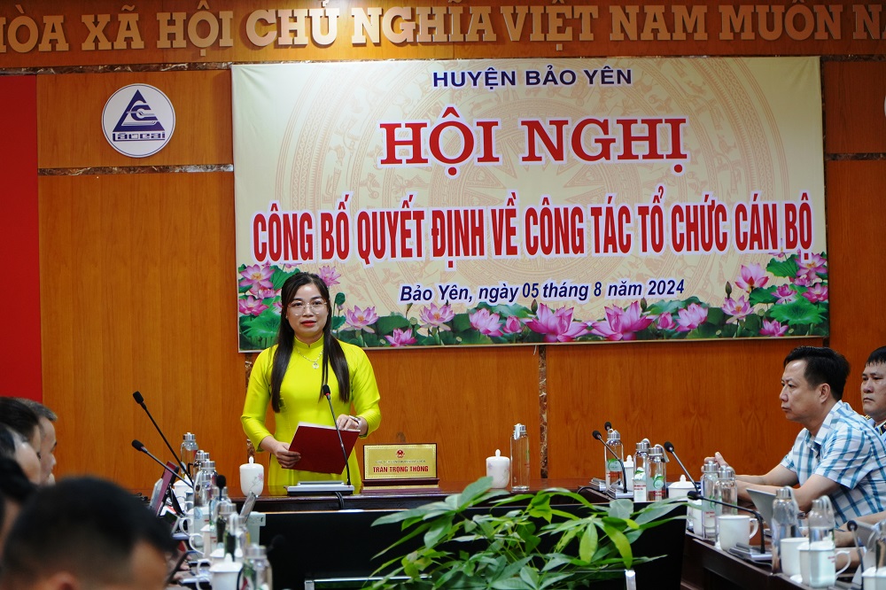 Tân Trưởng Phòng Kinh tế và Hạ tầng huyện phát biểu nhận nhiệm vụ