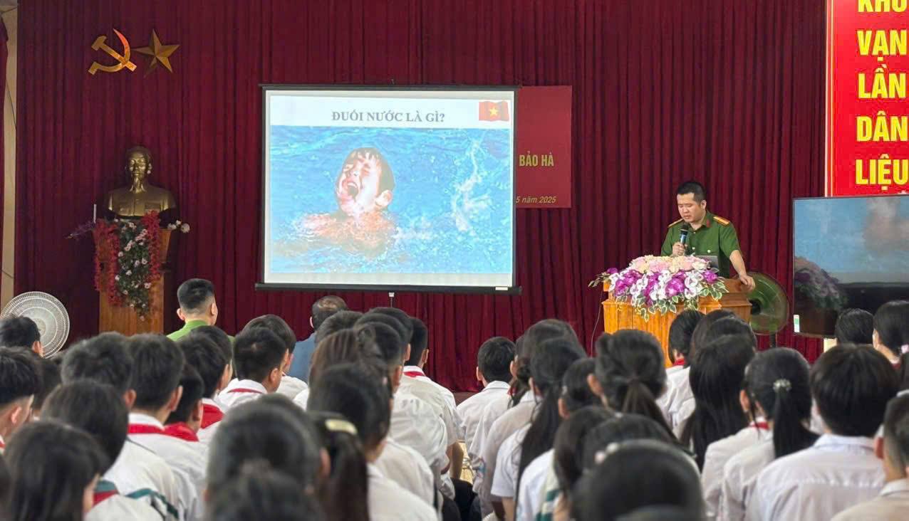 Quang cảnh buổi tuyên truyền